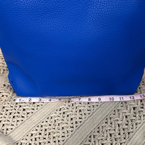 Montana West Vibrant Blue Tote Bag with Detachable Zippered Pouch - Picture 4 of 9